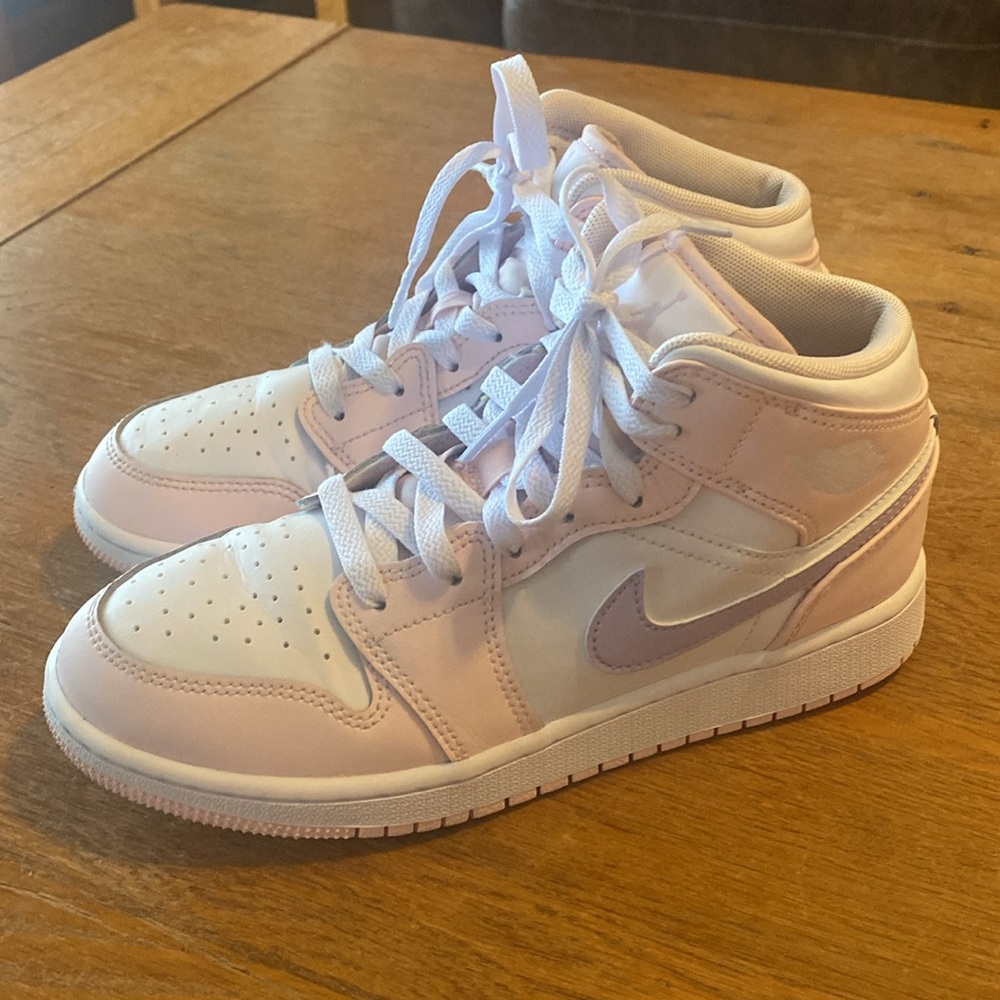 Air Jordan 1 Mid Shoes, Light Pink/Purple